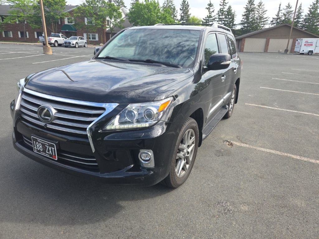 Used 2014 Lexus LX 570 4WD image 4