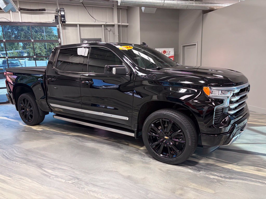 Used 2024 Chevrolet Silverado 1500 High Country AWD/4WD image 37