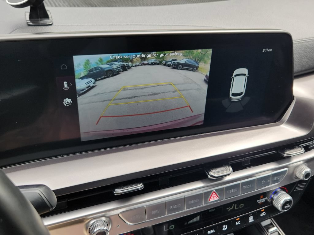 Certified 2024 Kia Telluride S w/ S Sunroof Package AWD/4WD image 17