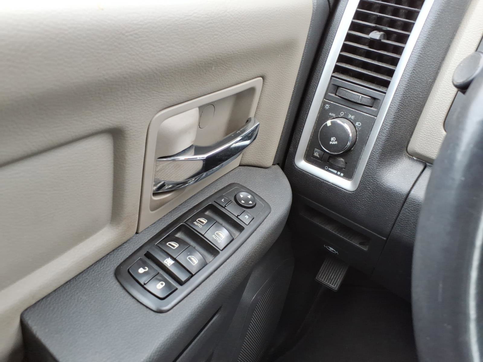 Used 2012 RAM 1500 Big Horn w/ Luxury Group AWD/4WD image 22