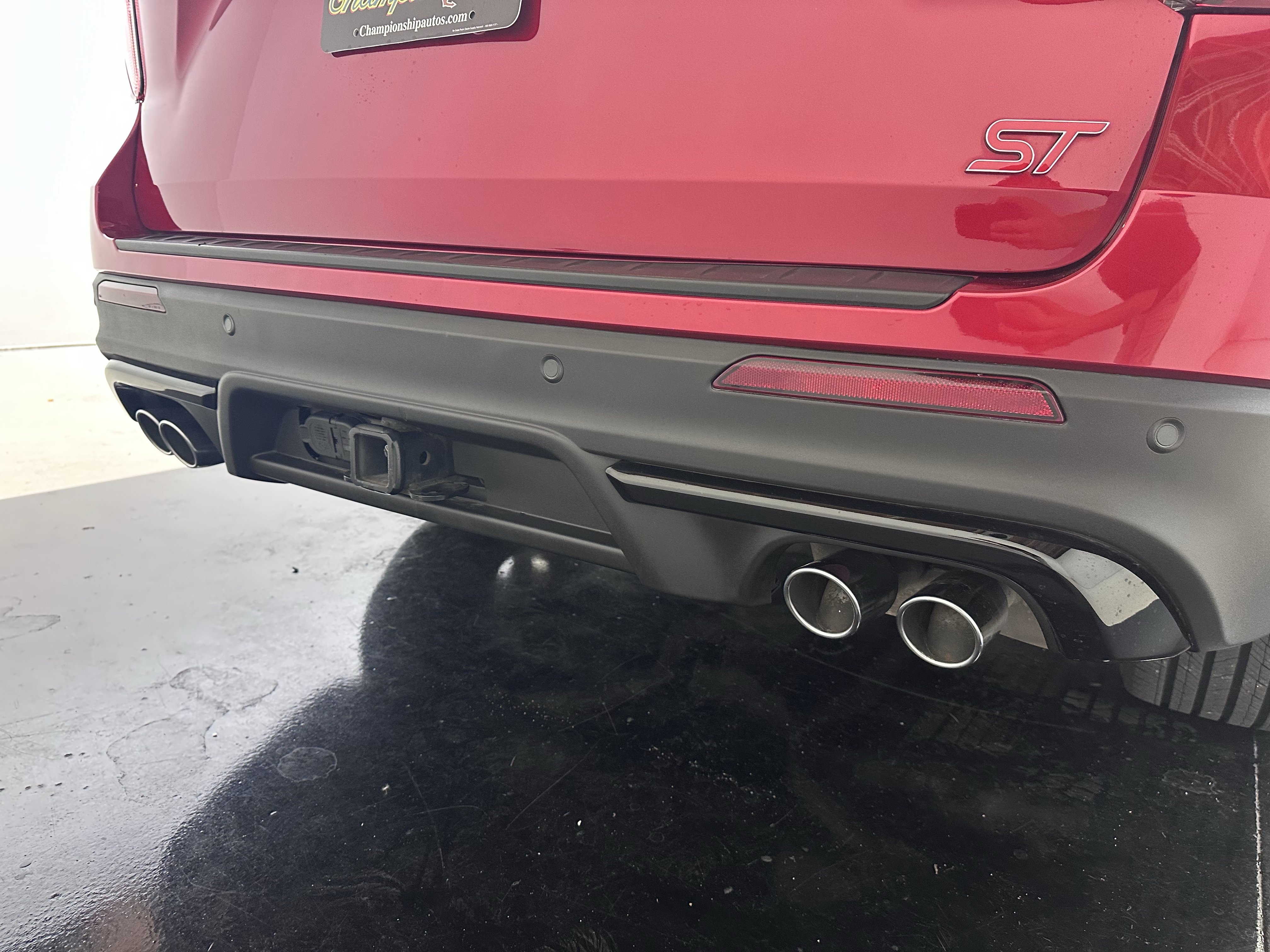 Used 2020 Ford Explorer ST w/ ST Street Pack image 15