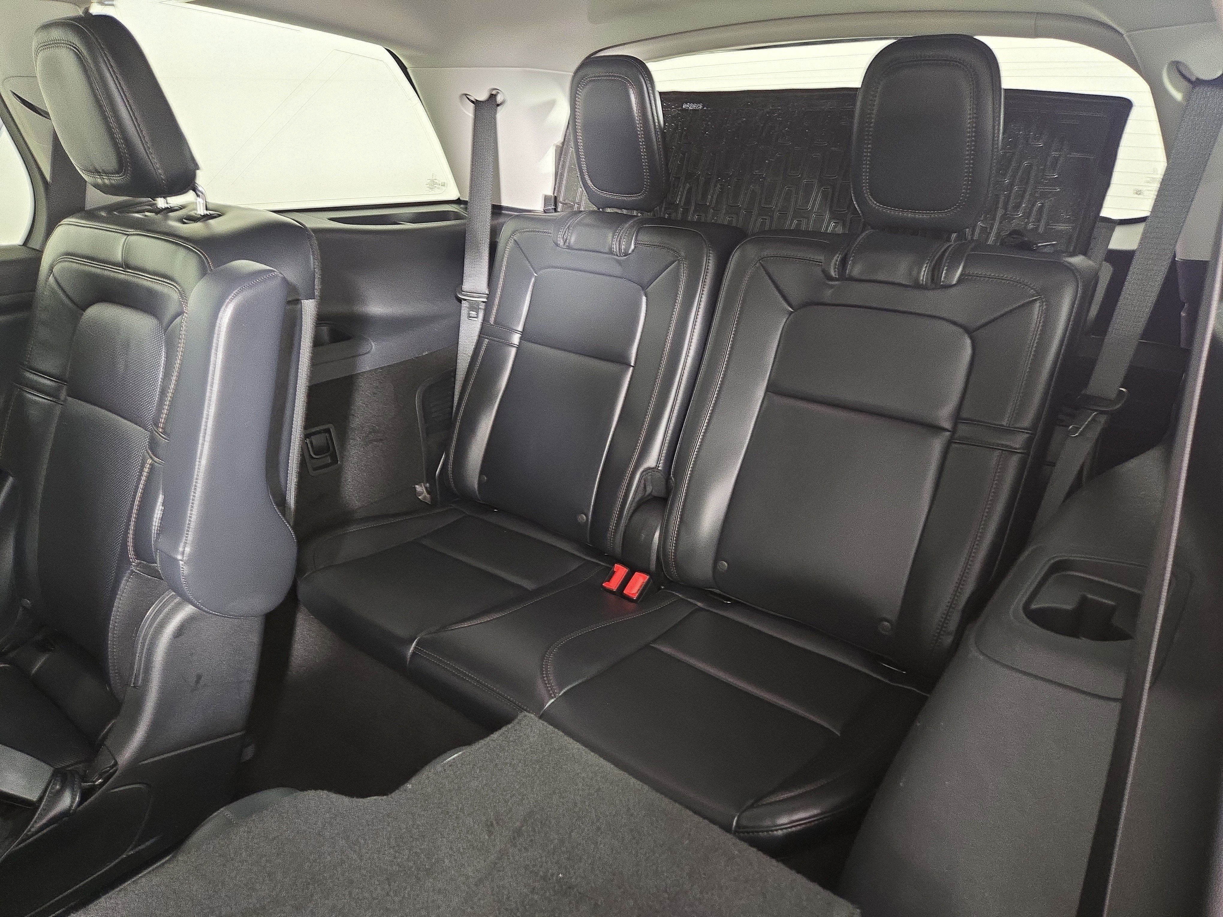 Used 2025 Lincoln Aviator Reserve w/ Jet Appearance Package AWD/4WD image 13