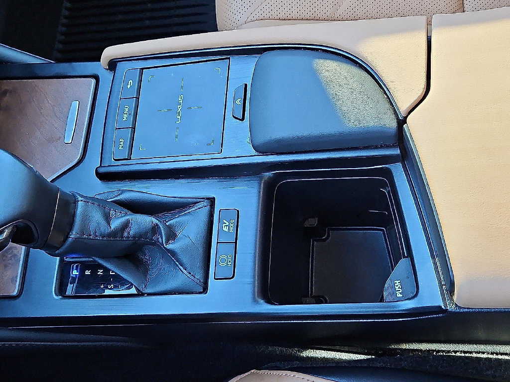 Used 2022 Lexus ES 300h Ultra Luxury w/ Accessory Package 2 FWD image 22