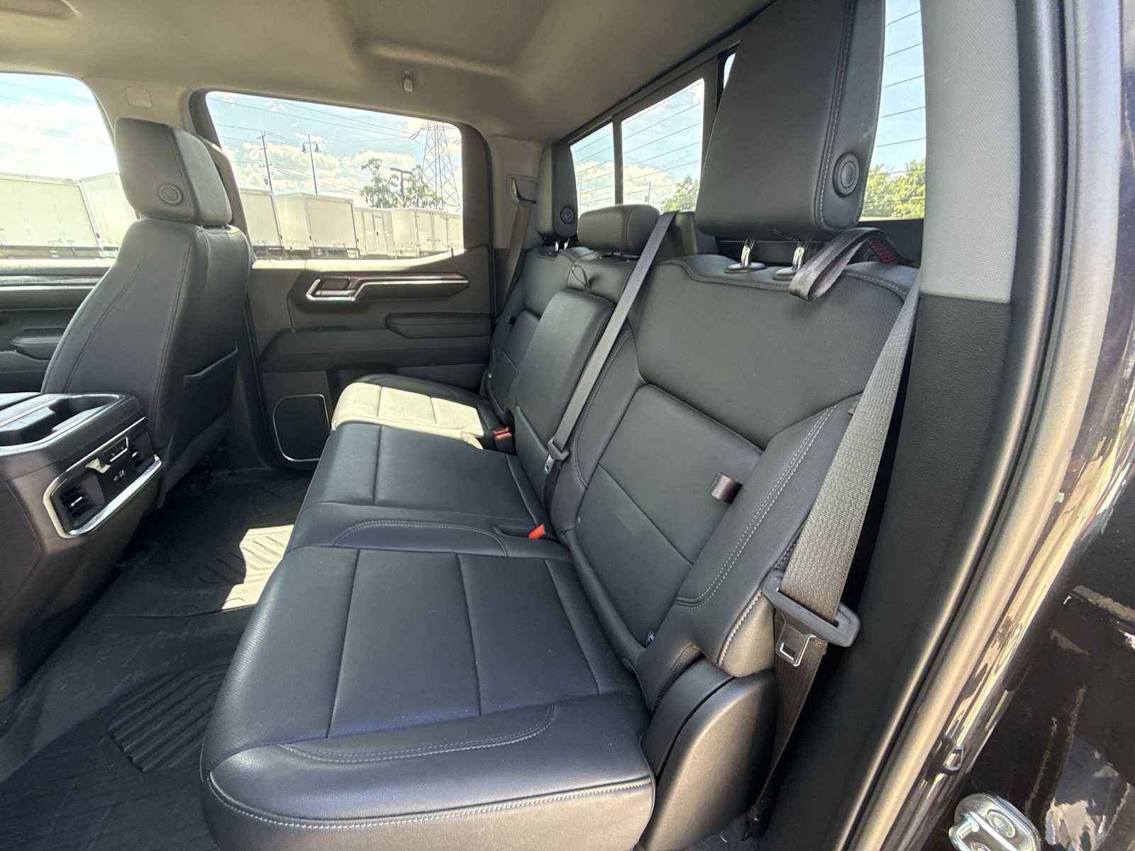 Certified 2023 Chevrolet Silverado 1500 LTZ AWD/4WD image 25