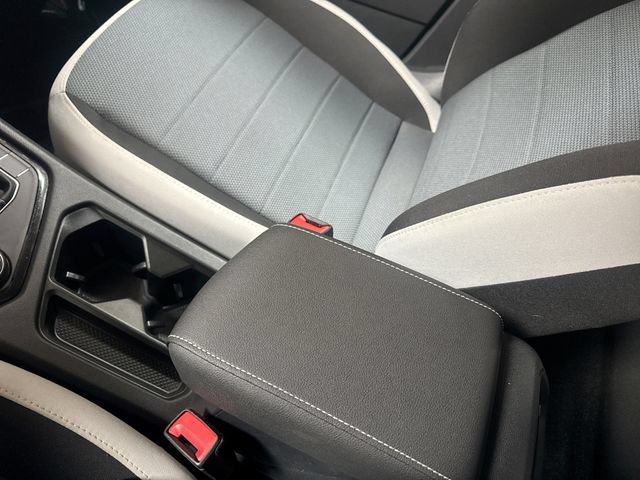 Certified 2025 Volkswagen Taos S AWD/4WD image 22