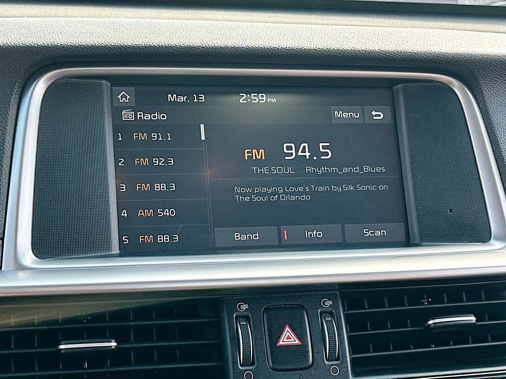 Used 2020 Kia Optima LX image 12