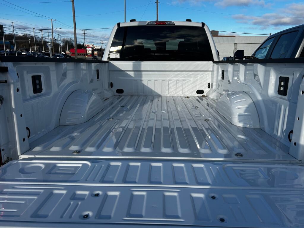 New 2026 Ford F350 XLT w/ FX4 Off-Road Package image 24