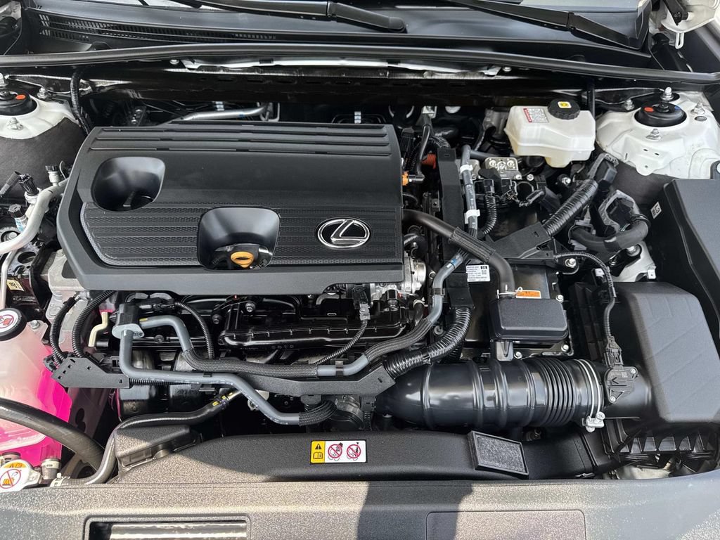 Used 2025 Lexus ES 300h w/ Premium Package FWD image 29