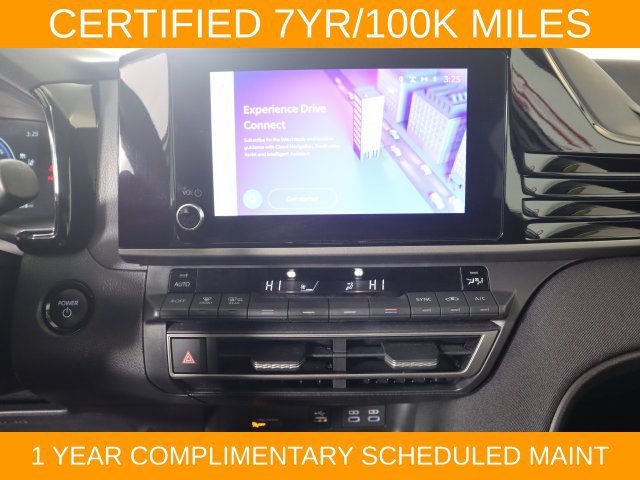Used 2025 Toyota Camry LE FWD image 24