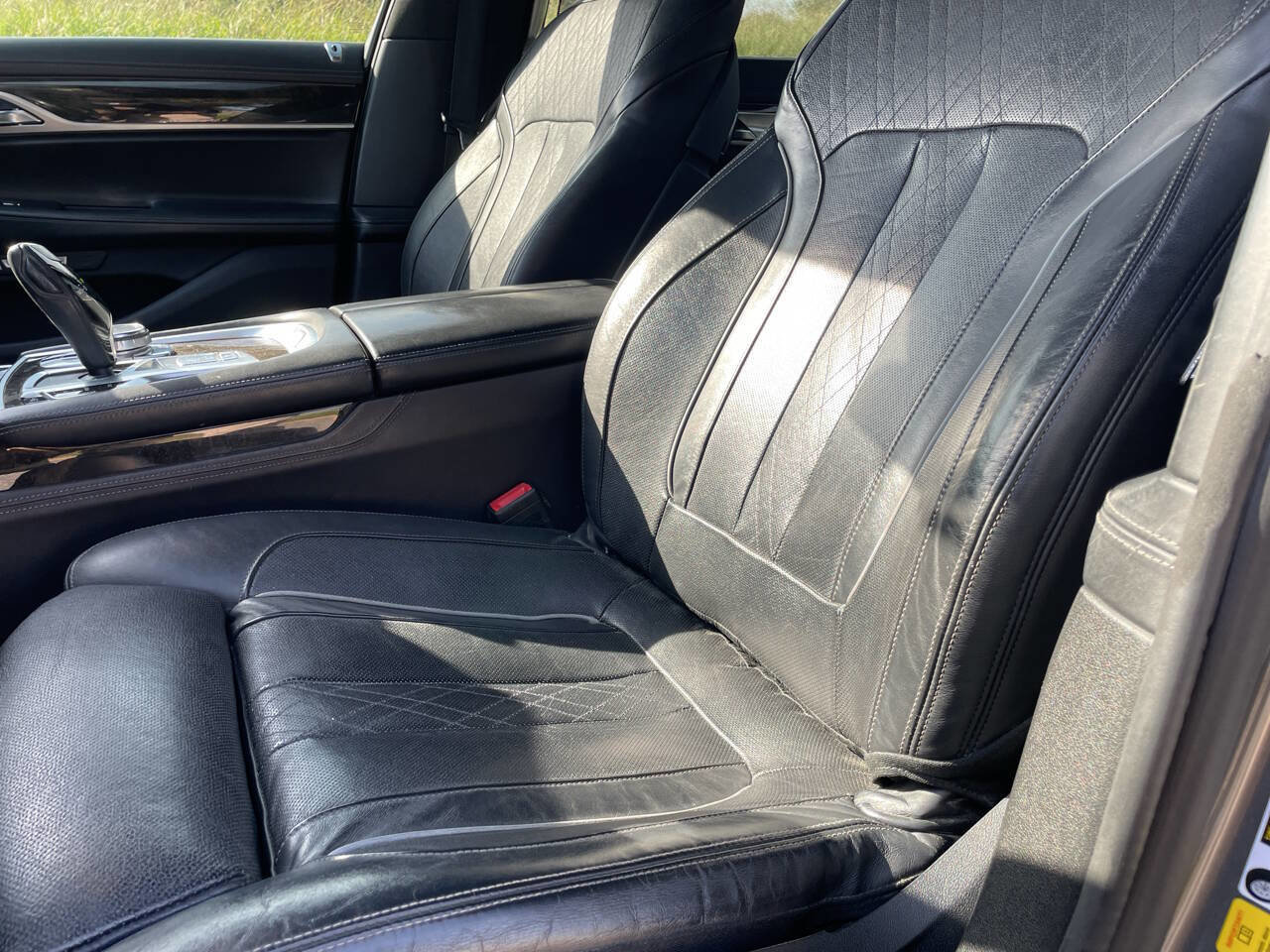 Used 2016 BMW 750i RWD image 14