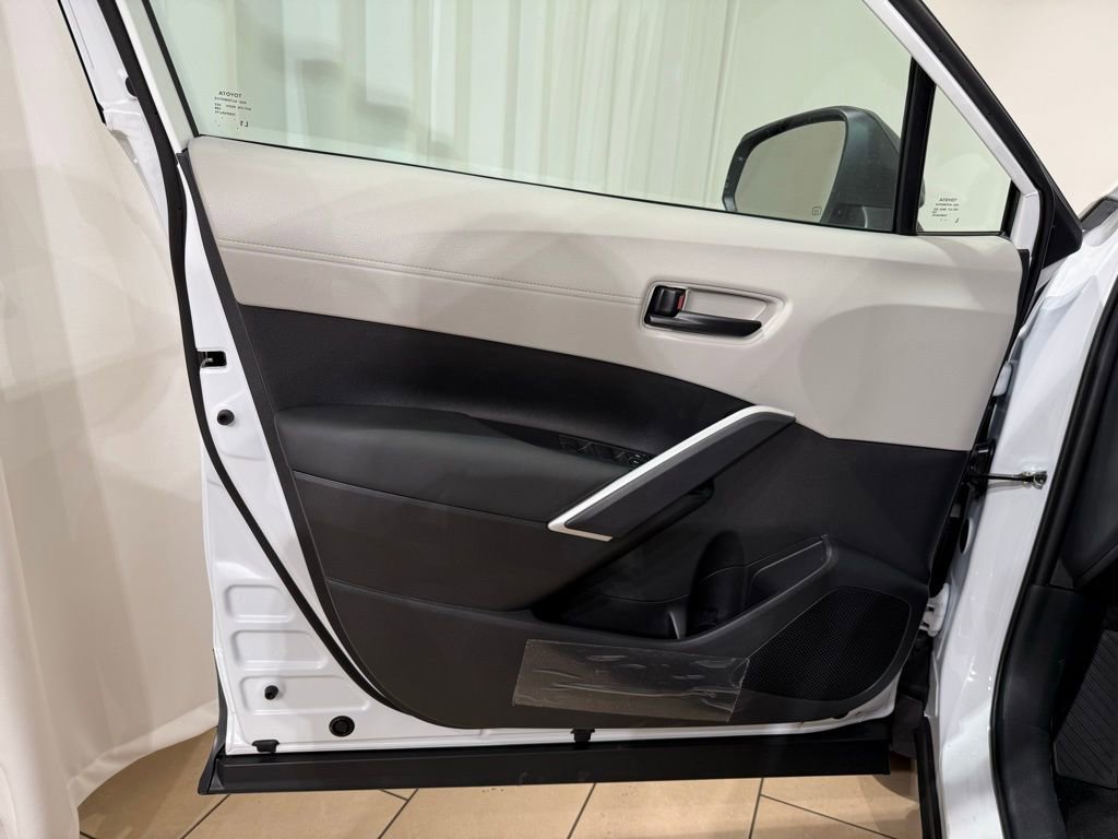 New 2026 Toyota Corolla Cross L image 15
