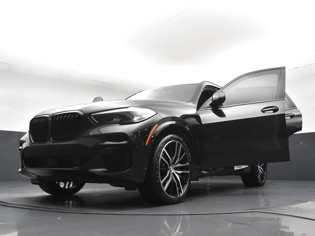 Used 2023 BMW X5 xDrive40i AWD/4WD image 30