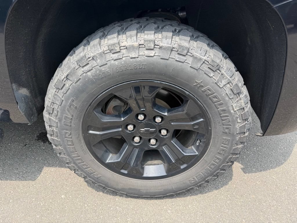 Used 2019 Chevrolet Tahoe LT w/ Z71 Midnight Edition AWD/4WD image 8