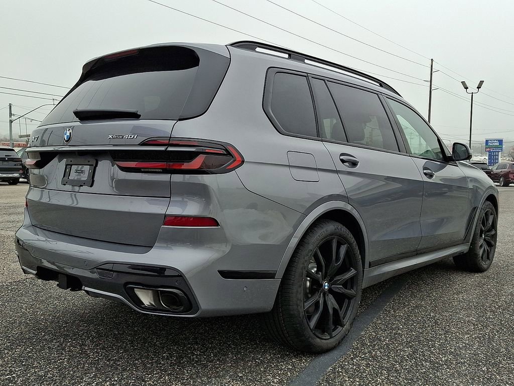 New 2026 BMW X7 xDrive40i w/ M Sport Package image 4