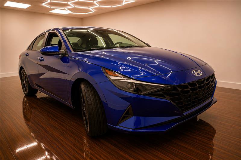 Used 2022 Hyundai Elantra SEL FWD image 5