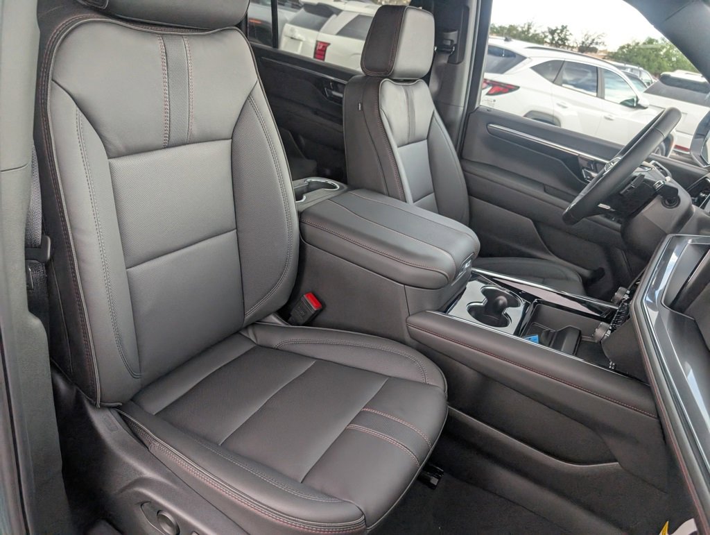 New 2025 Chevrolet Suburban RST w/ Comfort Package image 12