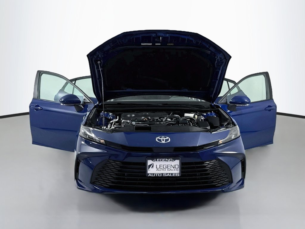Used 2025 Toyota Camry LE FWD image 19