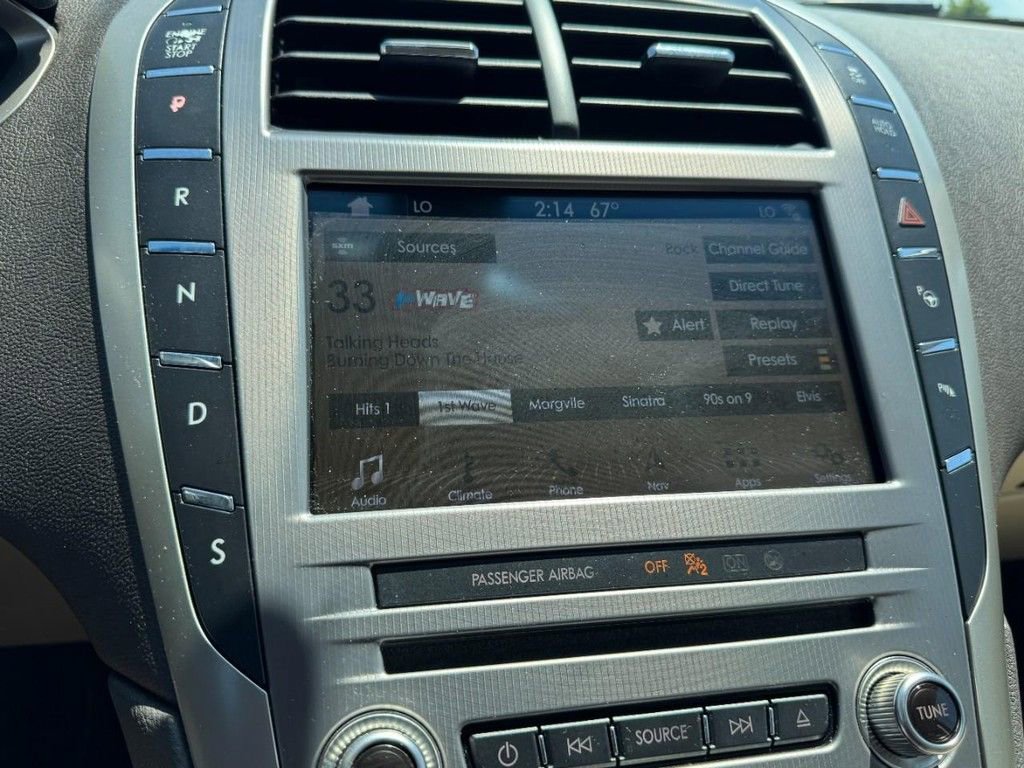 Used 2017 Lincoln MKZ Select w/ Technology Package FWD image 19