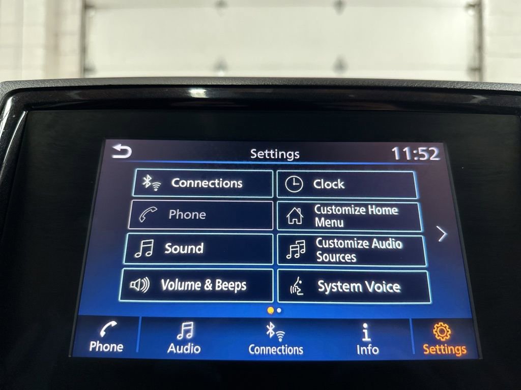 Used 2022 Nissan Frontier SV w/ Technology Package image 32