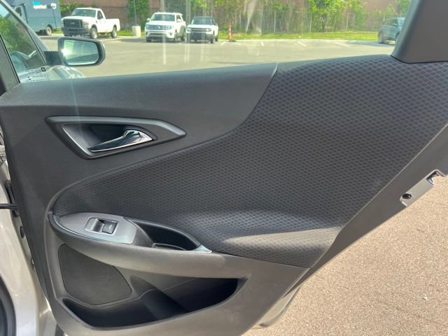 Used 2017 Chevrolet Malibu LT w/ Driver Confidence Package FWD image 11