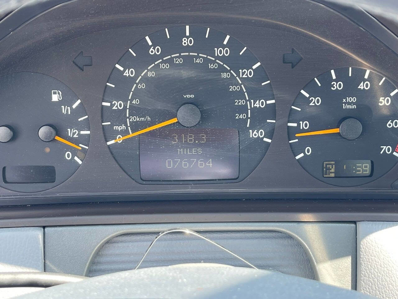 Used 2000 Mercedes-Benz E 320 Sedan image 14