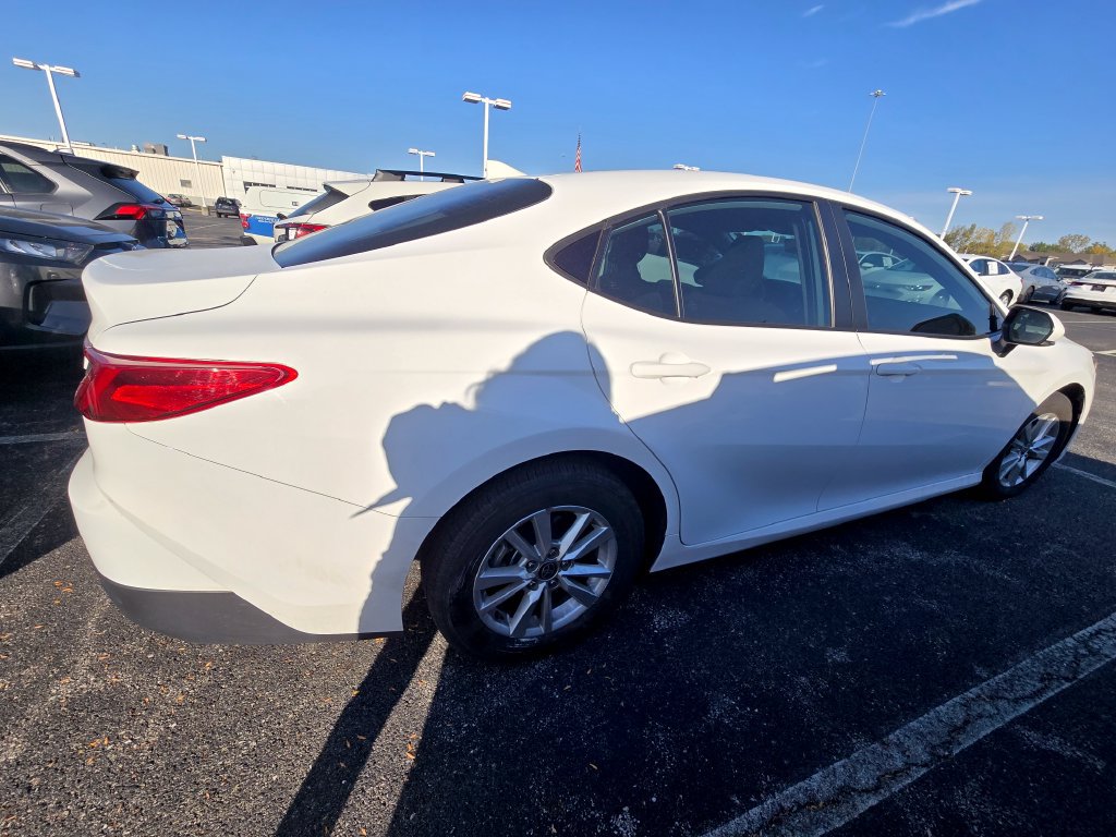 Certified 2025 Toyota Camry LE FWD image 9