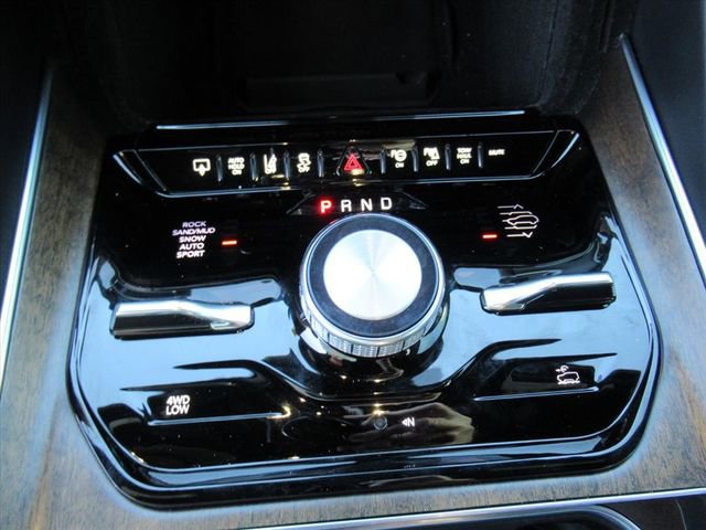 Used 2022 Jeep Grand Wagoneer Series I AWD/4WD image 29