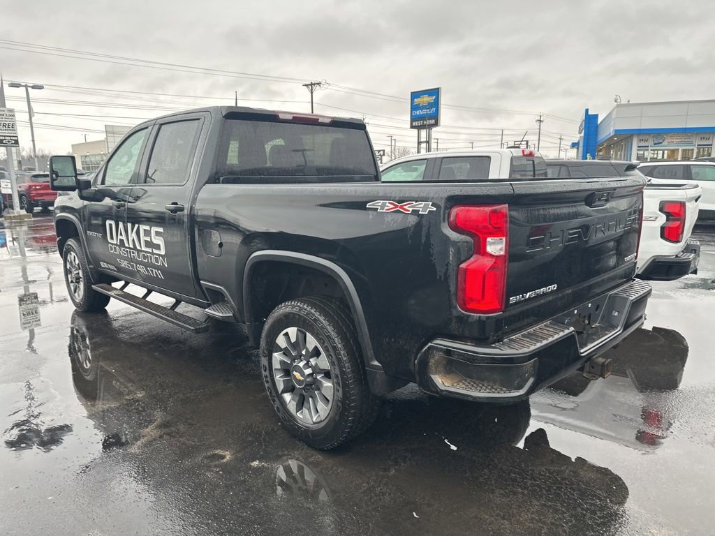 Used 2021 Chevrolet Silverado 2500 Custom w/ Custom Value Package image 3