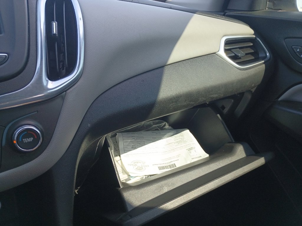 Used 2020 Chevrolet Equinox LS w/ LS Convenience Package image 23