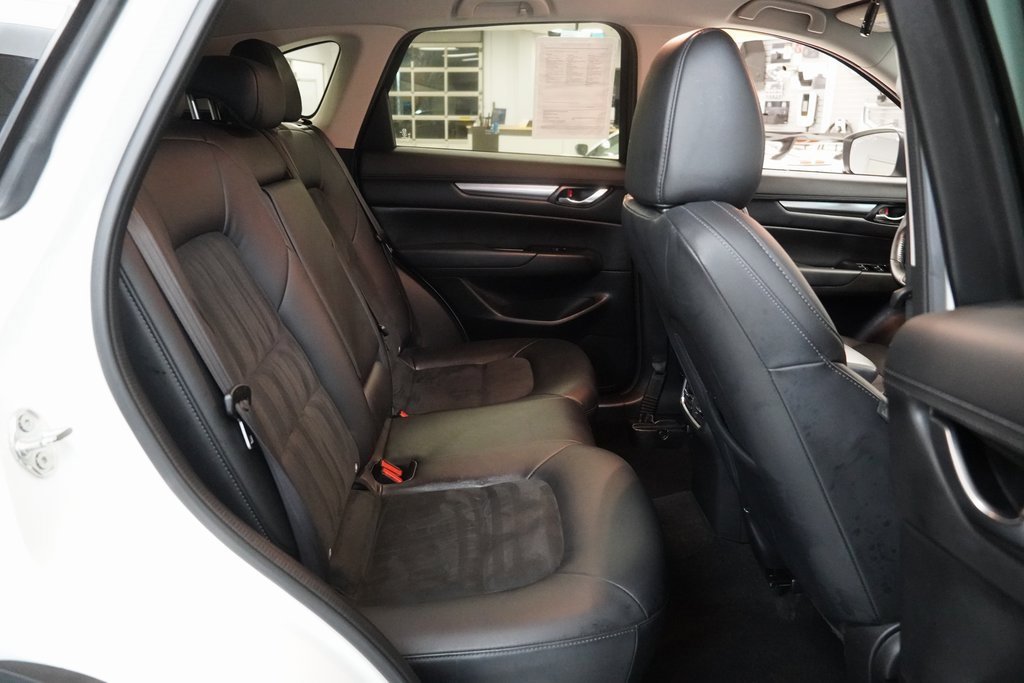 Used 2021 MAZDA CX-5 Touring image 27