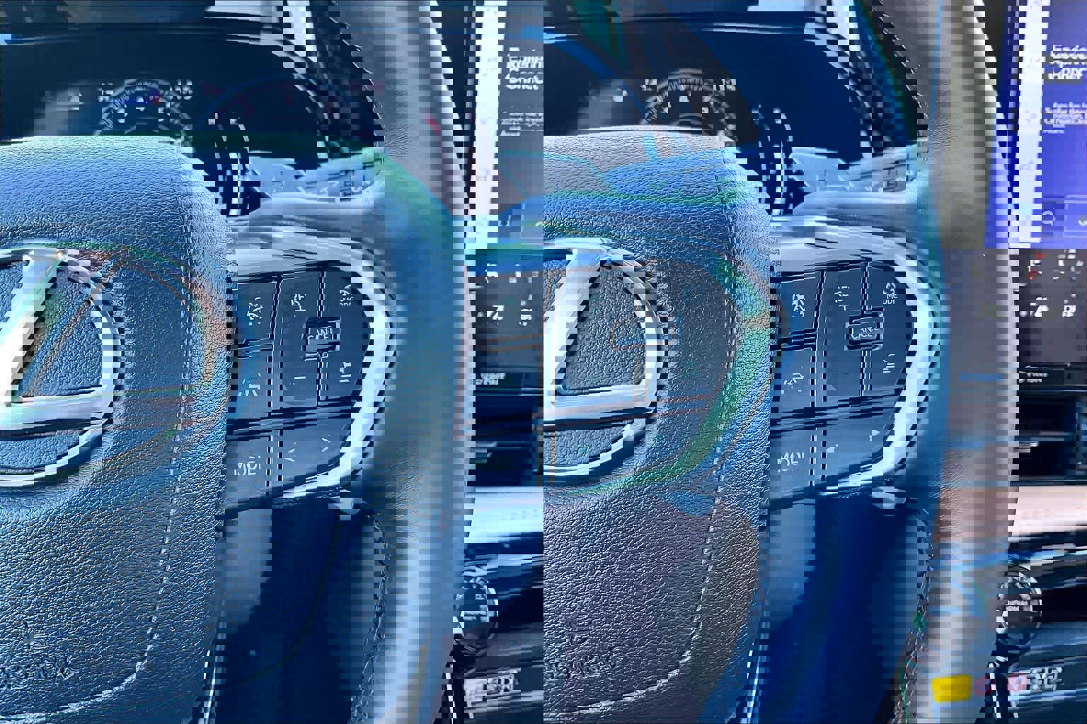 Used 2025 Lexus NX 250 FWD w/ Accessory Package (Z1) image 25