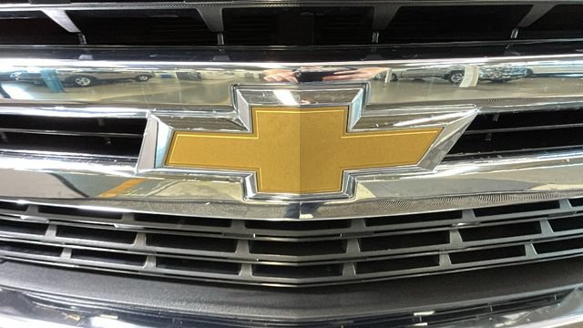 Used 2021 Chevrolet Silverado 1500 LT AWD/4WD image 8