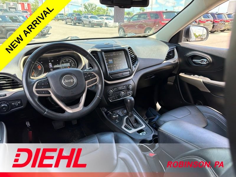 Used 2017 Jeep Cherokee Limited AWD/4WD image 7