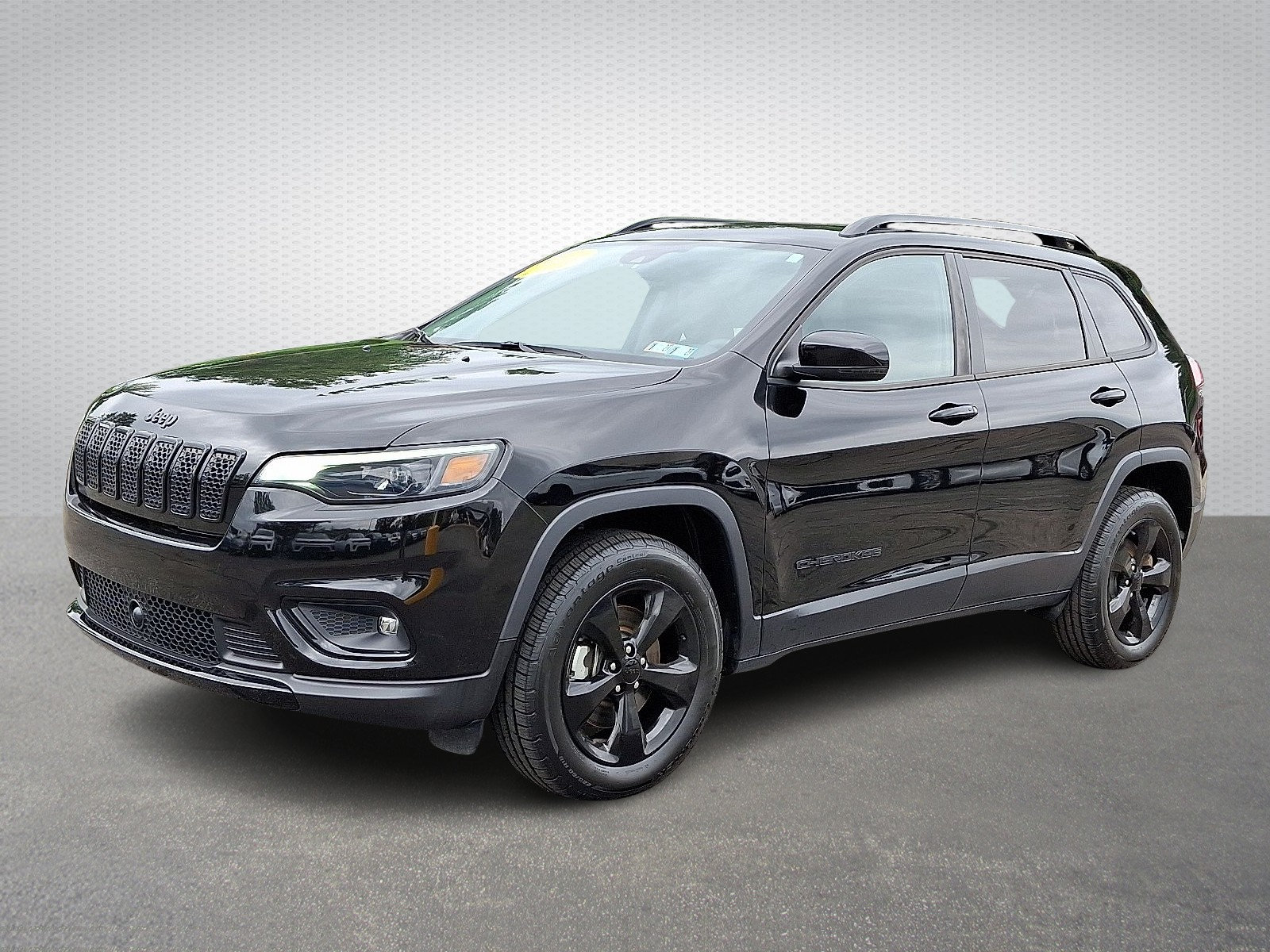 Certified 2021 Jeep Cherokee Latitude Plus AWD/4WD image 3