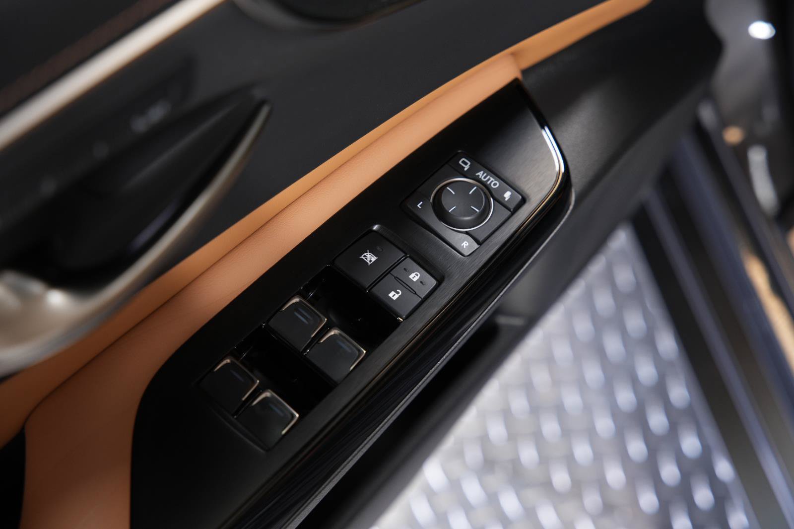 Used 2022 Lexus ES 350 Ultra Luxury w/ Accessory Package 2 FWD image 35