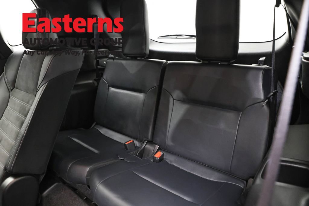 Used 2025 Mitsubishi Outlander SE image 27