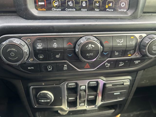 Used 2020 Jeep Wrangler Unlimited Sahara image 5