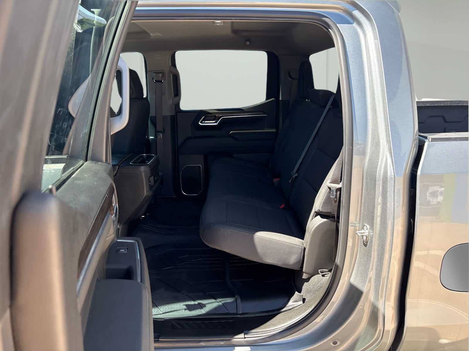 Used 2024 Chevrolet Silverado 1500 RST w/ Protection Package AWD/4WD image 12