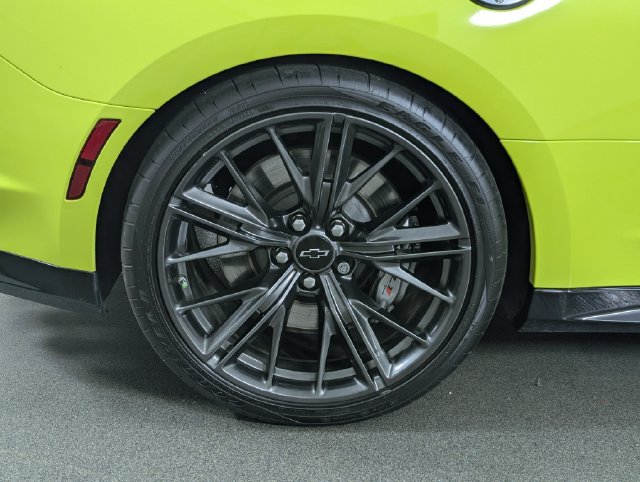 Used 2020 Chevrolet Camaro ZL1 RWD image 20