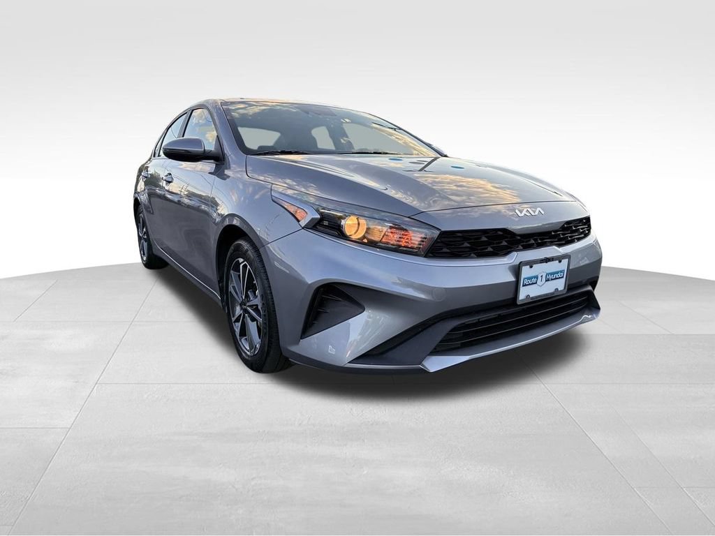 Used 2023 Kia Forte LXS w/ LXS Technology Package FWD 360° Tour