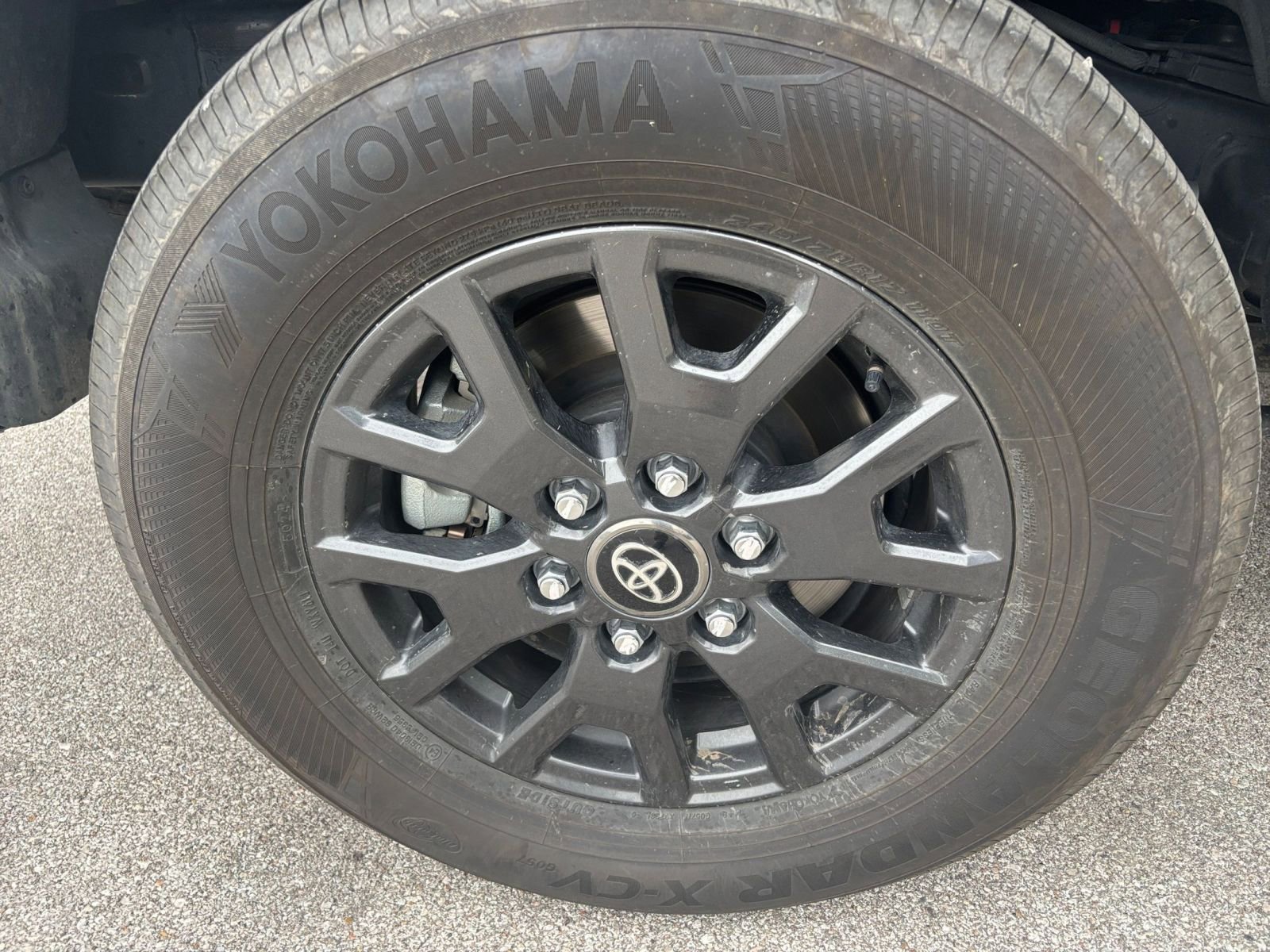 Used 2025 Toyota 4Runner SR5 image 28