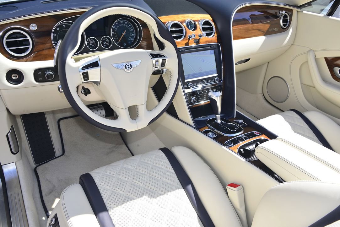 Used 2018 Bentley Continental GT image 4