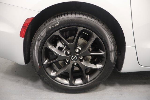 New 2026 Chrysler Pacifica Limited w/ S Appearance Package image 26