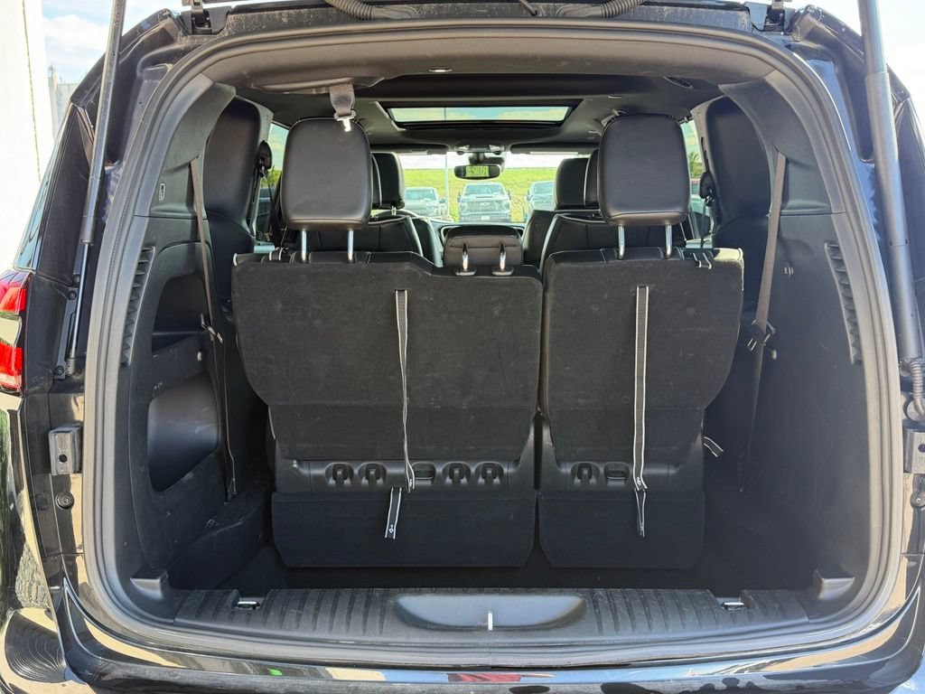 Used 2025 Chrysler Pacifica Limited FWD image 17