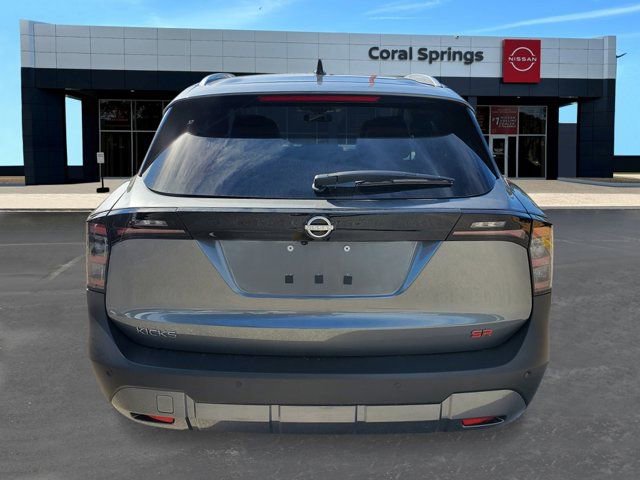 New 2026 Nissan Kicks SR FWD image 4