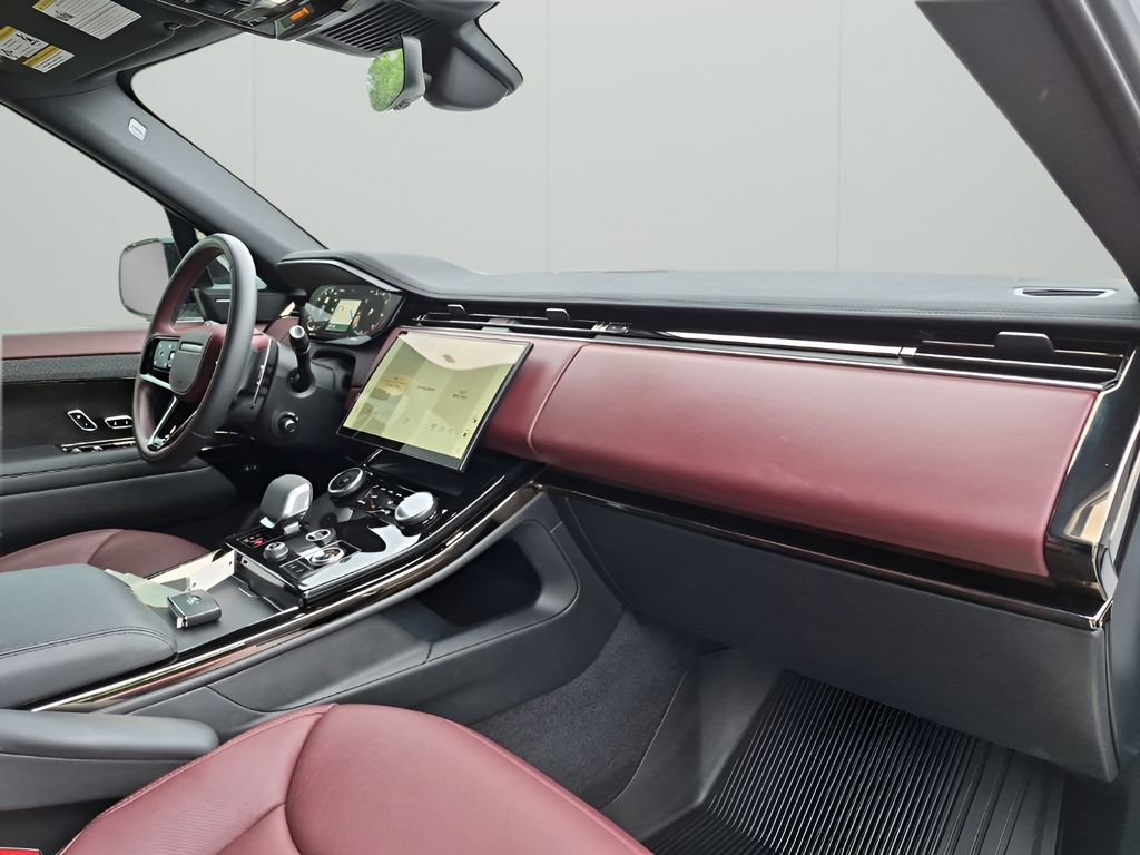 Used 2023 Land Rover Range Rover Sport SE Dynamic image 14