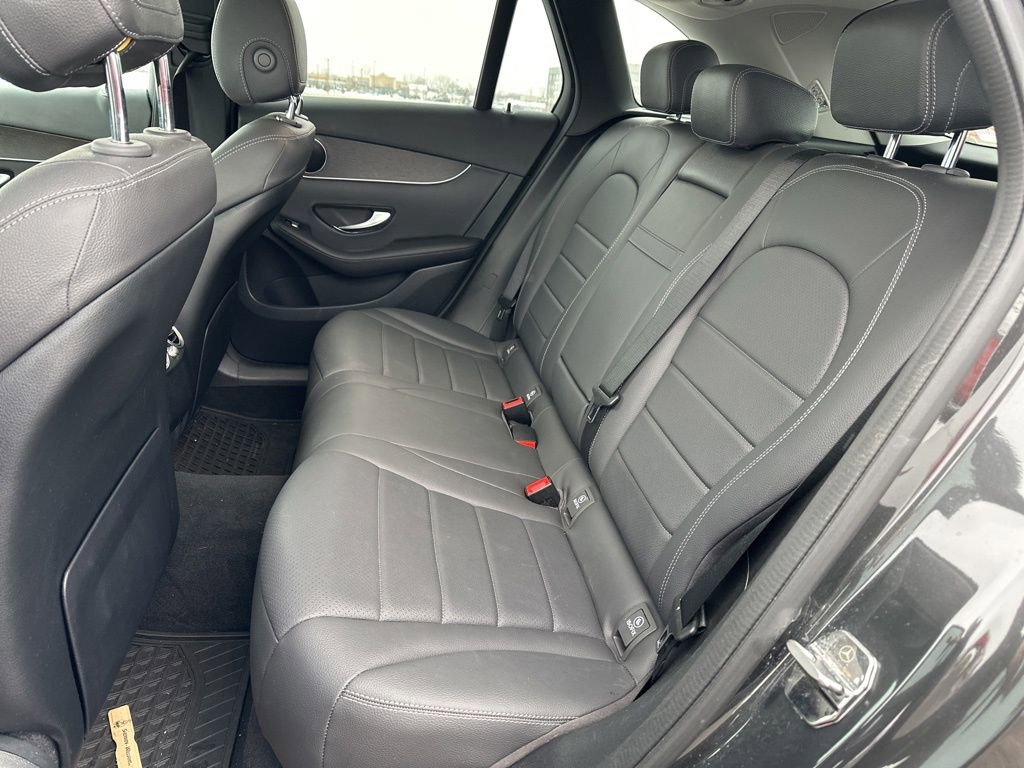 Used 2020 Mercedes-Benz GLC 300 4MATIC image 17