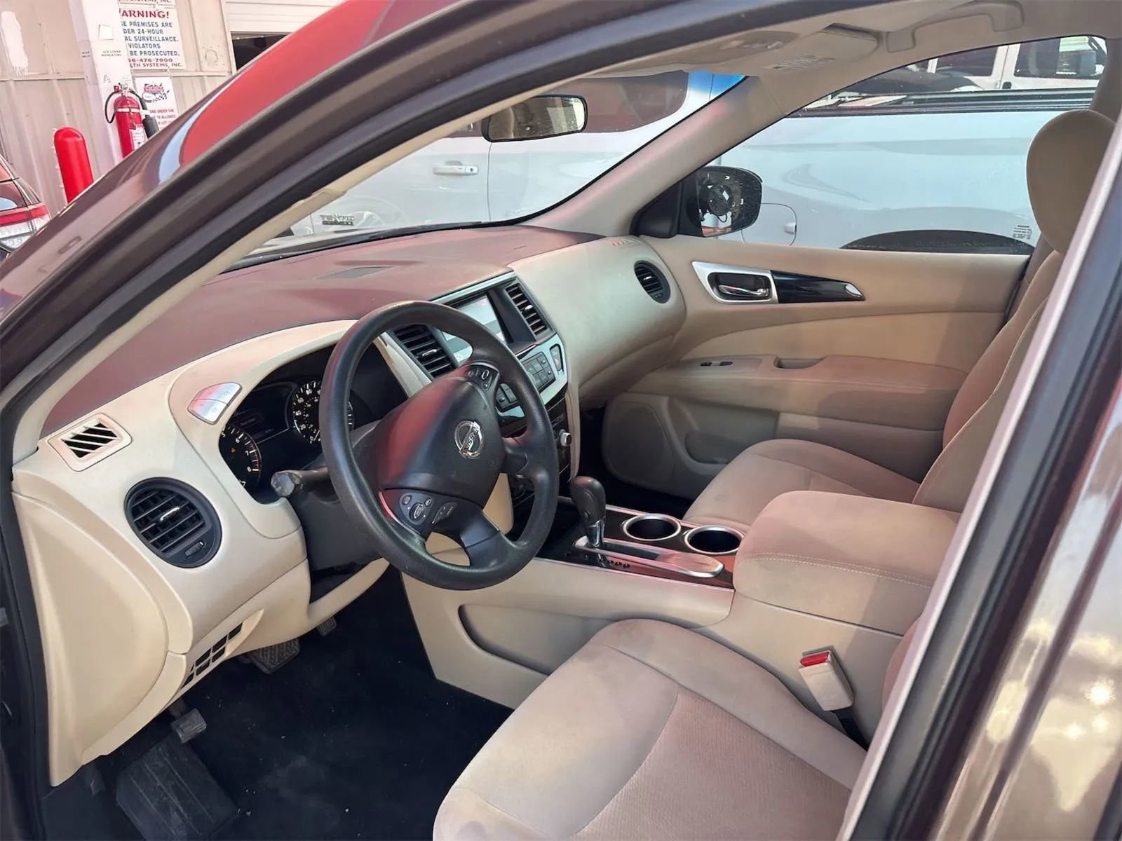 Used 2016 Nissan Pathfinder S image 5