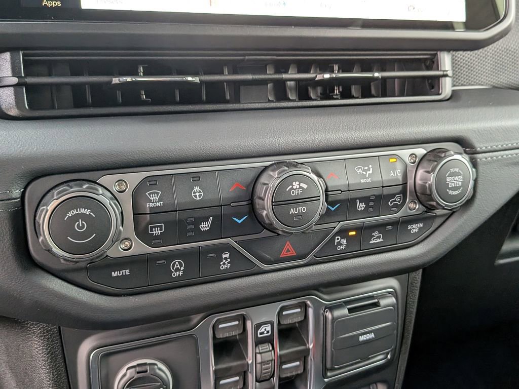 New 2026 Jeep Gladiator Rubicon AWD/4WD image 18
