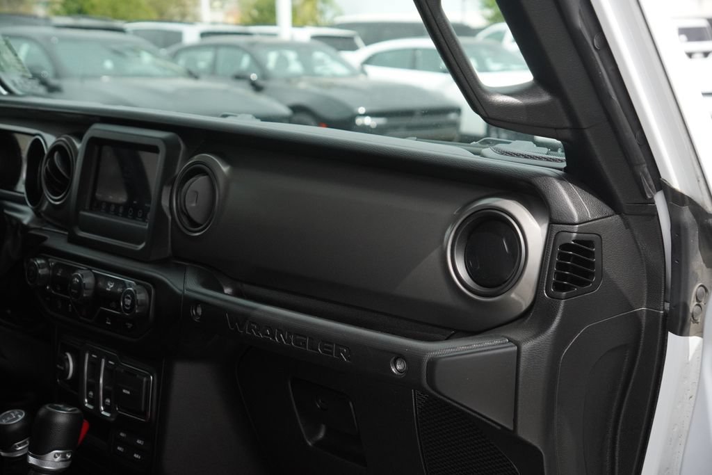 Certified 2022 Jeep Wrangler Sport AWD/4WD image 36